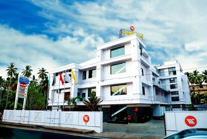 Kallada Mamatha Motels Kunnamkulam Exterior photo